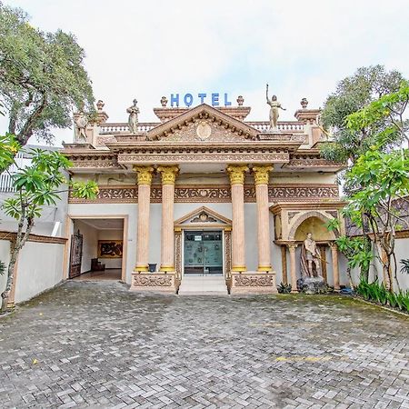 Oyo 91785 Hotel Srikandi Kalasan Tanjungtirto Екстер'єр фото