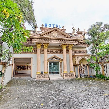Oyo 91785 Hotel Srikandi Kalasan Tanjungtirto Екстер'єр фото