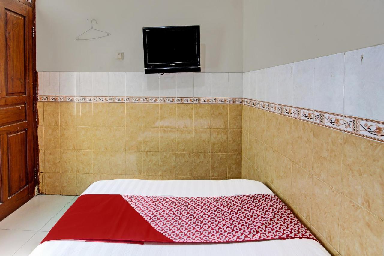 Oyo 91785 Hotel Srikandi Kalasan Tanjungtirto Екстер'єр фото