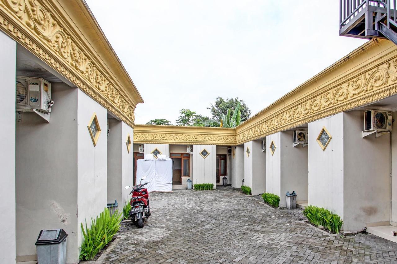 Oyo 91785 Hotel Srikandi Kalasan Tanjungtirto Екстер'єр фото