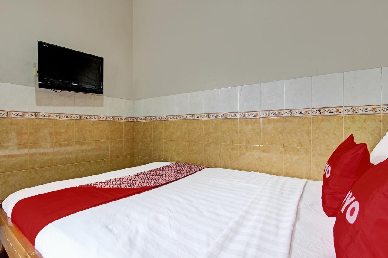 Oyo 91785 Hotel Srikandi Kalasan Tanjungtirto Екстер'єр фото